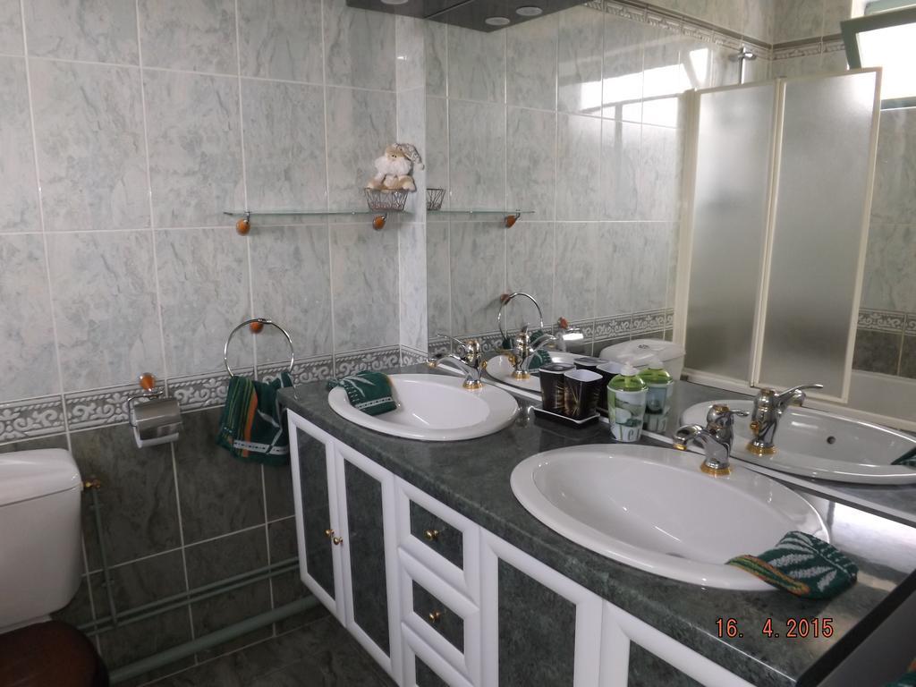 Au Chti Normand Bed & Breakfast Hermanville-sur-Mer Room photo